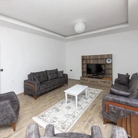 2 Bedroom House With Spacious Garden And Private Pool In *