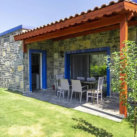 2 Bedroom House With Spacious Garden And Private Pool In Bodrum